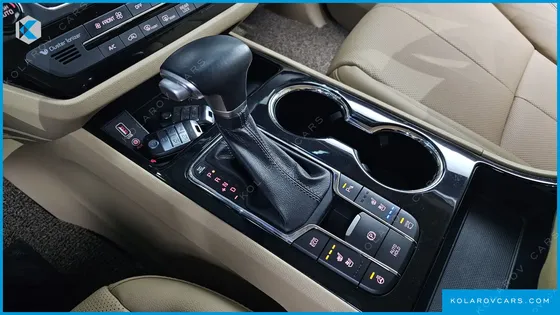 KIA CARNIVAL 9-SEATER NOBLESSE SPECIAL