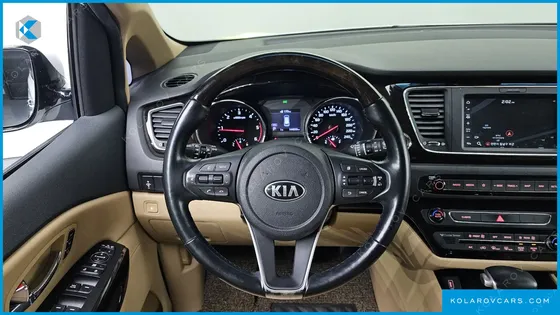 KIA CARNIVAL 9-SEATER NOBLESSE SPECIAL