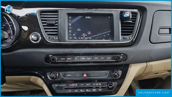 KIA CARNIVAL 9-SEATER NOBLESSE SPECIAL