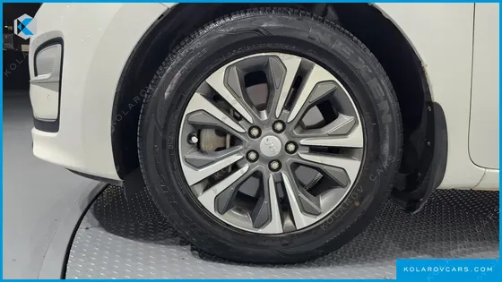 KIA CARNIVAL 11-SEATER PRESTIGE