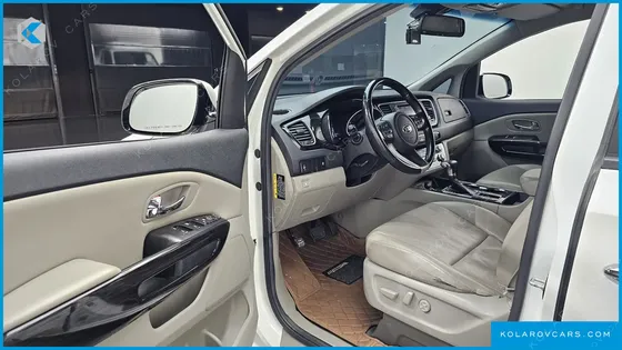 KIA CARNIVAL 11-SEATER PRESTIGE