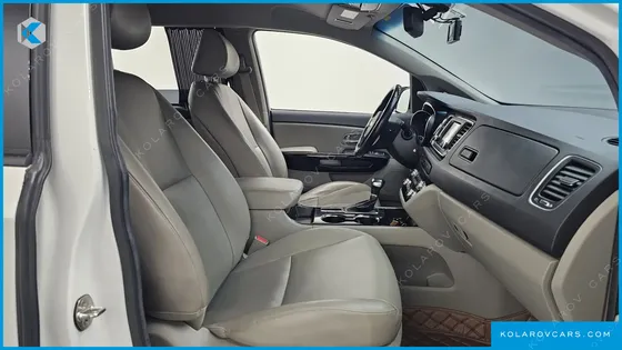 KIA CARNIVAL 11-SEATER PRESTIGE
