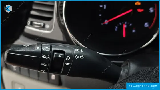 KIA CARNIVAL 11-SEATER PRESTIGE