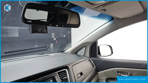 KIA CARNIVAL 11-SEATER PRESTIGE
