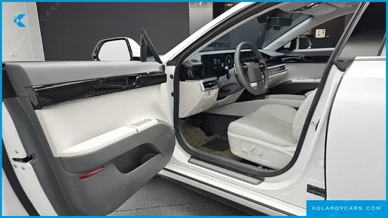 HYUNDAI GRANDEUR 2,5 GASOLINE 2WD
