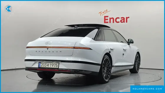 HYUNDAI GRANDEUR 2,5 GASOLINE 2WD