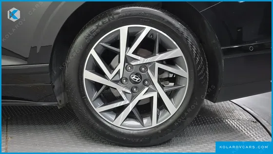 HYUNDAI GRANDEUR 2,5 GASOLINE 2WD