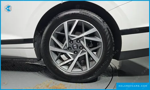 HYUNDAI GRANDEUR 2,5 GASOLINE 2WD