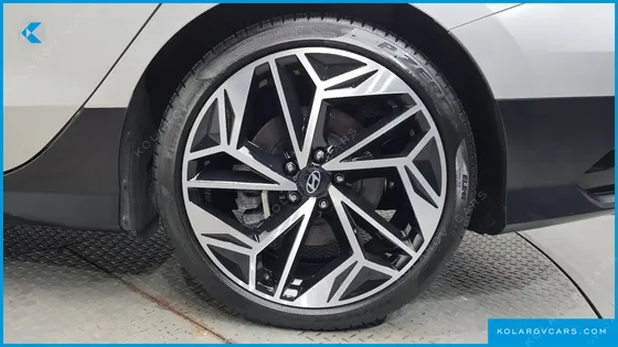 HYUNDAI IONIQ 6 LONG RANGE