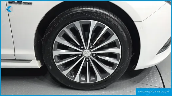 HYUNDAI SONATA 2.0 HEV