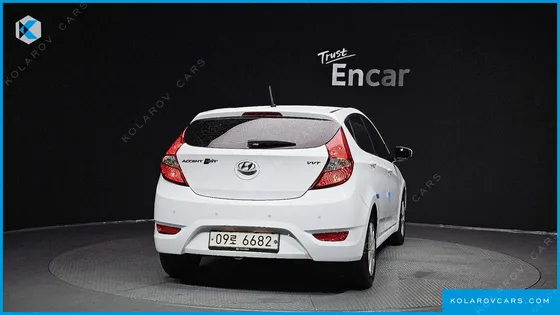 HYUNDAI ACCENT WIT 1.4 VVT MODERN