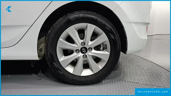 HYUNDAI ACCENT WIT 1.4 VVT MODERN