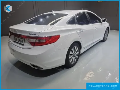 HYUNDAI GRANDEUR PREMIUM