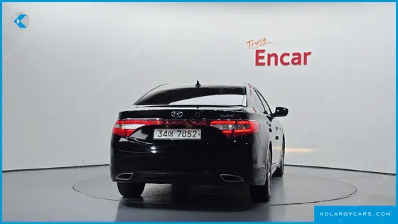 HYUNDAI GRANDEUR PREMIUM