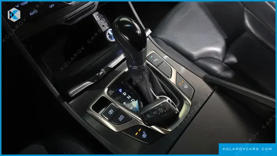HYUNDAI GRANDEUR PREMIUM