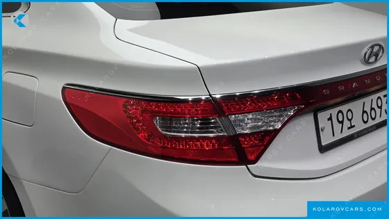 HYUNDAI GRANDEUR PREMIUM