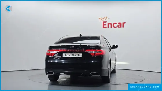 HYUNDAI GRANDEUR PREMIUM COLLECTION