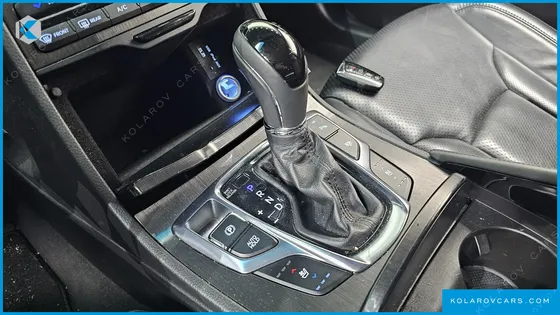 HYUNDAI GRANDEUR PREMIUM COLLECTION