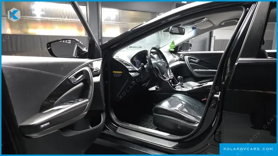 HYUNDAI GRANDEUR PREMIUM