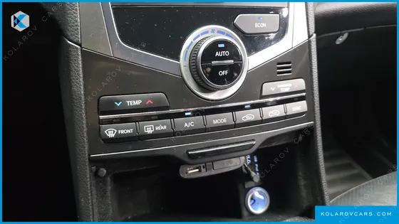 HYUNDAI GRANDEUR PREMIUM