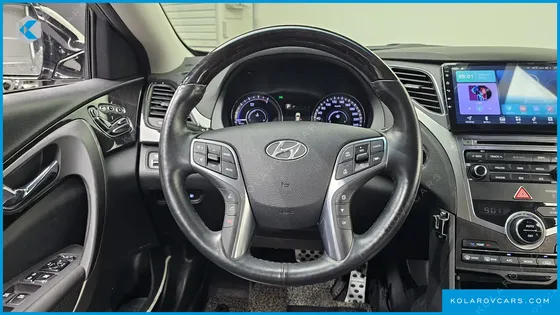 HYUNDAI GRANDEUR PREMIUM