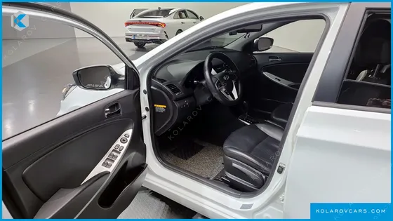 HYUNDAI ACCENT 1.6 GDI TOP