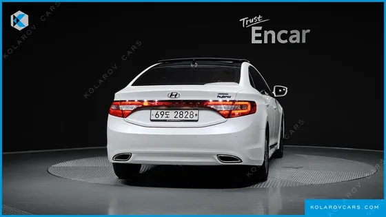 HYUNDAI GRANDEUR PREMIUM