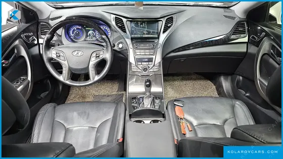 HYUNDAI GRANDEUR PREMIUM