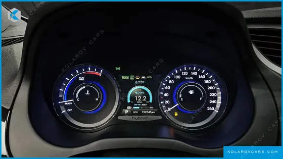 HYUNDAI GRANDEUR PREMIUM