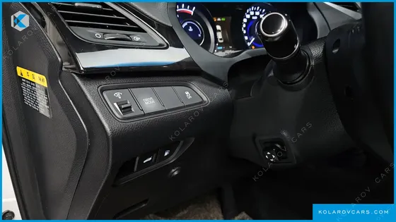 HYUNDAI GRANDEUR PREMIUM