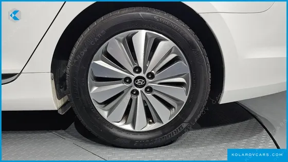 HYUNDAI GRANDEUR PREMIUM