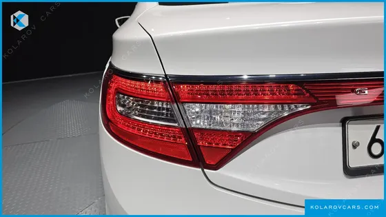 HYUNDAI GRANDEUR PREMIUM
