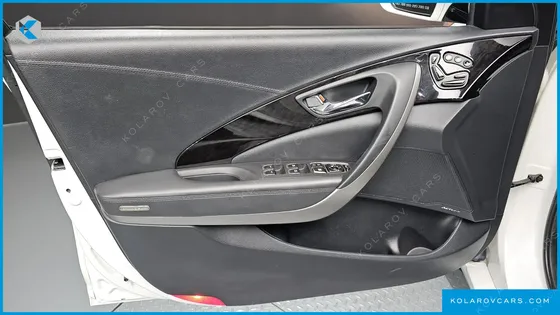 HYUNDAI GRANDEUR PREMIUM