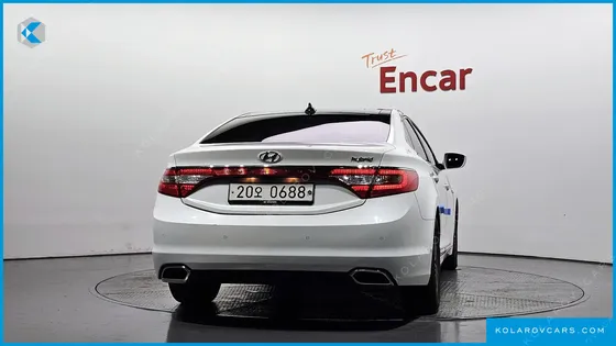 HYUNDAI GRANDEUR PREMIUM