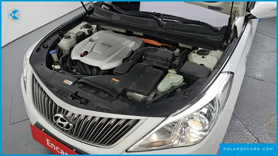 HYUNDAI GRANDEUR PREMIUM