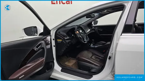 HYUNDAI GRANDEUR PREMIUM