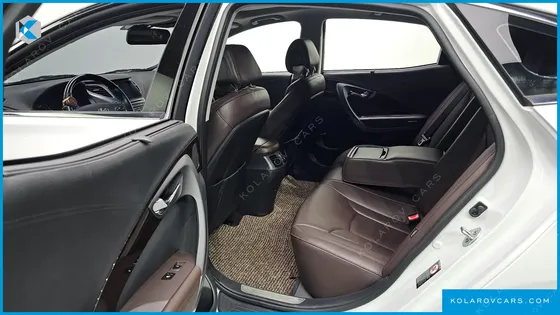 HYUNDAI GRANDEUR PREMIUM