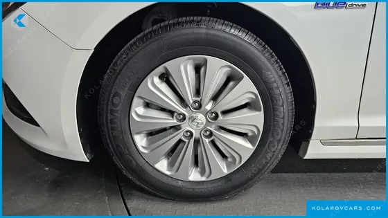 HYUNDAI SONATA 2.0 HEV
