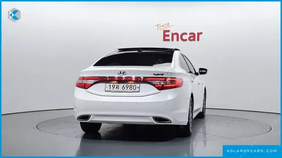 HYUNDAI GRANDEUR PREMIUM