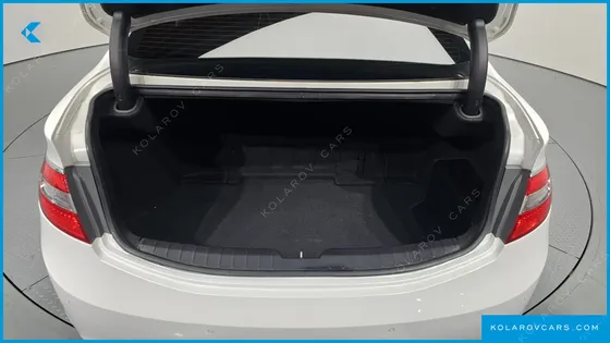 HYUNDAI GRANDEUR PREMIUM