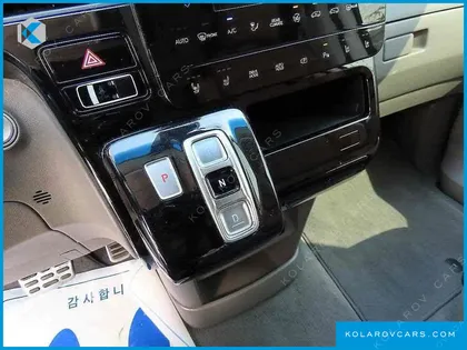 HYUNDAI STARIA 2WD CAMPING CAR