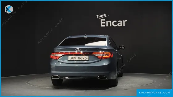 HYUNDAI GRANDEUR PREMIUM