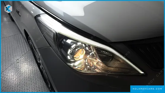 HYUNDAI GRANDEUR PREMIUM