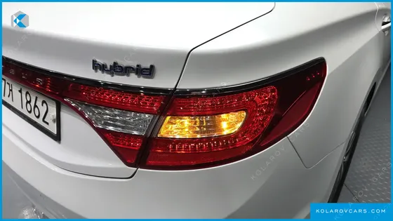 HYUNDAI GRANDEUR PREMIUM