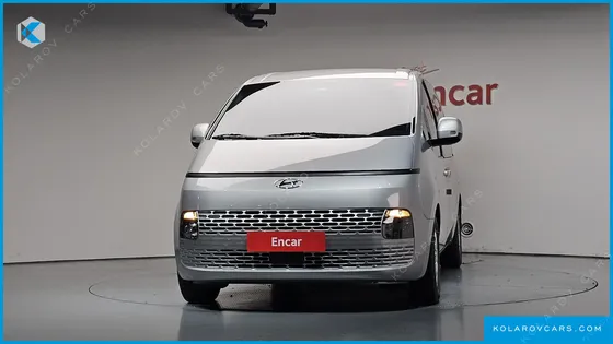 HYUNDAI STARIA 4WD TOURER 11-SEATER