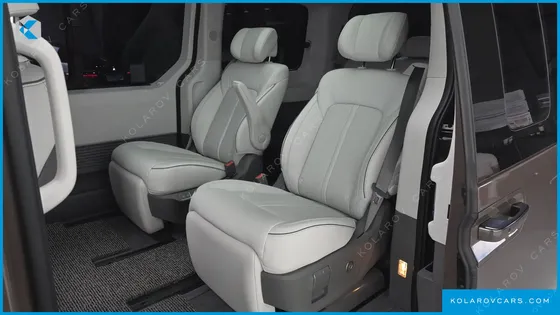 HYUNDAI STARIA HEV 1.6 LOUNGE 7-SEATER
