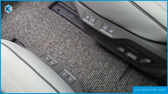 HYUNDAI STARIA HEV 1.6 LOUNGE 7-SEATER