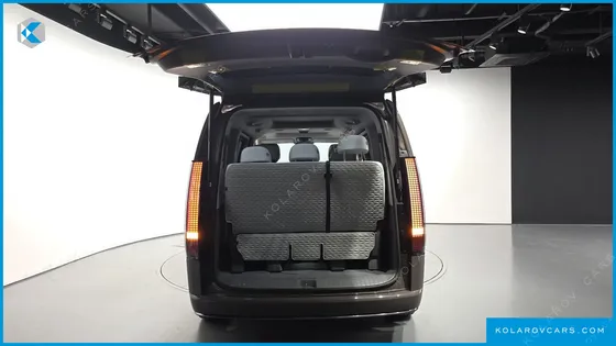 HYUNDAI STARIA HEV 1.6 LOUNGE 7-SEATER