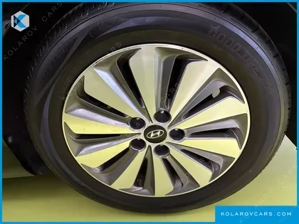 HYUNDAI GRANDEUR PREMIUM