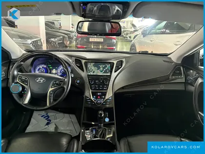 HYUNDAI GRANDEUR PREMIUM